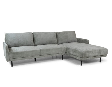 Bangkok nurgadiivan parempoolne hall külgvaade