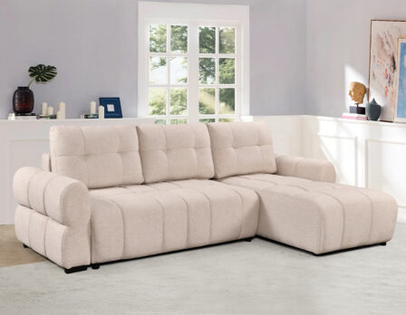 Moosa nurgadiivanvoodi parempoolne, pesukastiga beež interjöör eestvaade