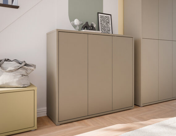 Alice Springs jalatsikapp taupe interjöör